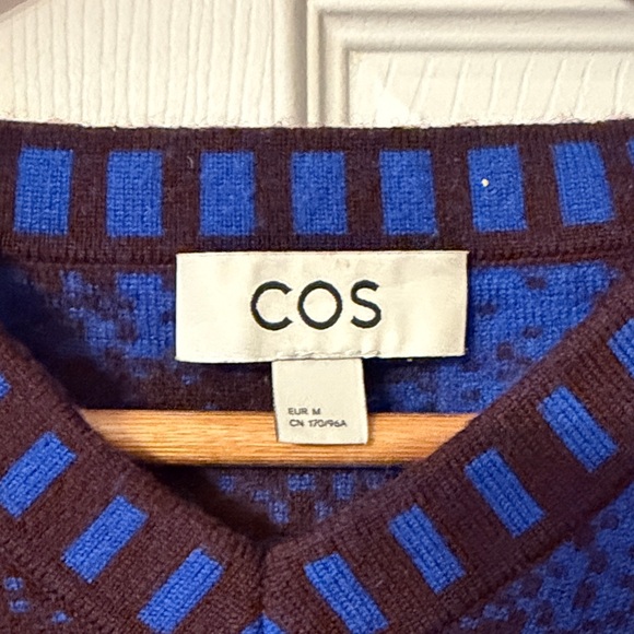 COS Blue and Purple Patterned Knit Vest - Picture 2 of 3